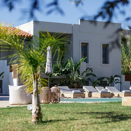 Quiet Aviana,garden, Heated Pool,bbq,jacuzzi Villa *