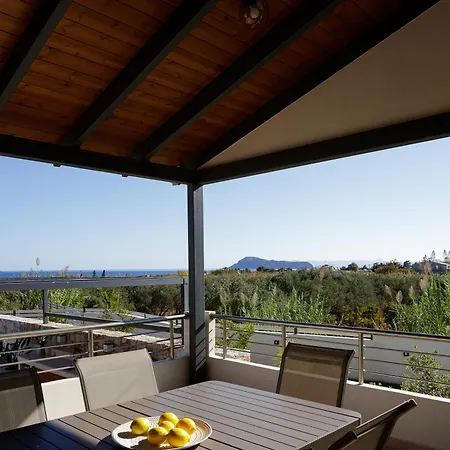Quiet Aviana,garden, Heated Pool,bbq,jacuzzi Villa