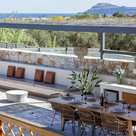 Quiet Aviana,garden, Heated Pool,bbq,jacuzzi Villa