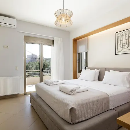 Villa Quiet Aviana,garden, Heated Pool,bbq,jacuzzi *