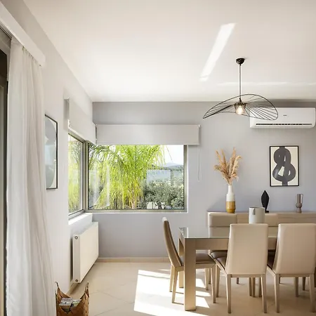 Villa Quiet Aviana,garden, Heated Pool,bbq,jacuzzi *