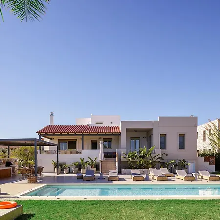 Vila Quiet Aviana,garden, Heated Pool,bbq,jacuzzi