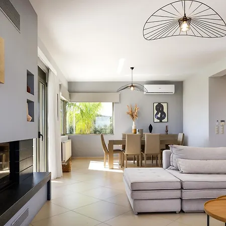 Quiet Aviana,garden, Heated Pool,bbq,jacuzzi